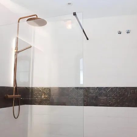 La Pina 4* إِستيبونا